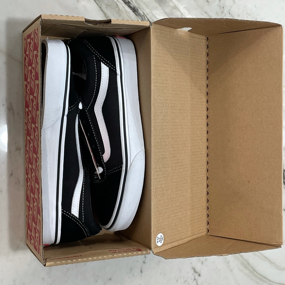 Vans old skool suede/canvas black/white size youth 4